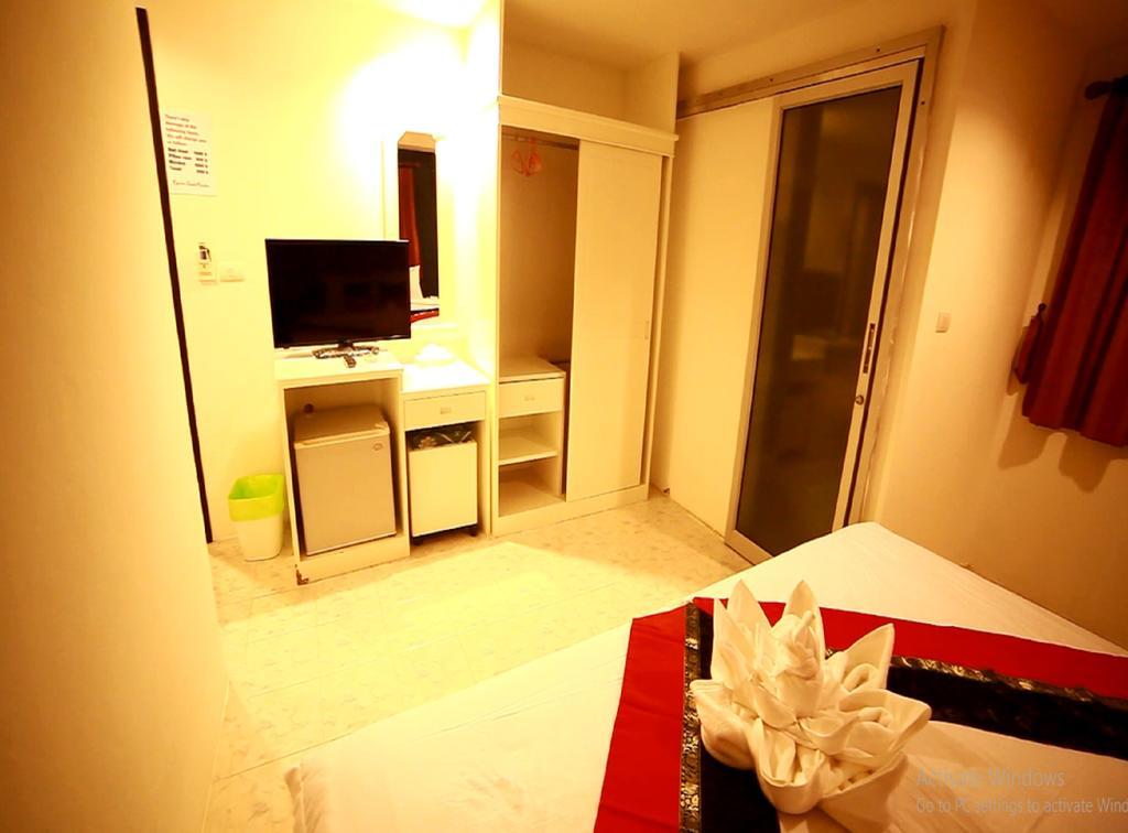 Rayaan Oriental Guest House & Restaurant Patong Buitenkant foto